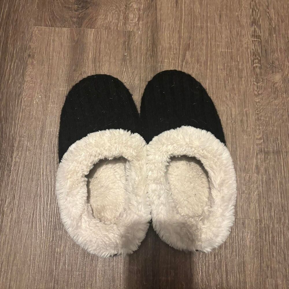 Unbranded Women's Black and White Slippers